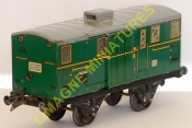 b24 5 hornby fourgon a bagages etat ech o avant et cote gauche