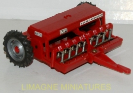 b31 49 britains semoir massey ferguson 130 9577