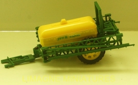 c23 44 ertl britains pulverisateur john deere