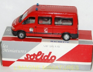g18 221 solido hachette renault master minibus pompiers num 106