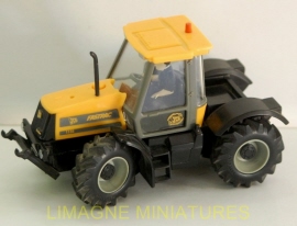 p15 61 britains jcb fastrac 1135 09440