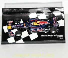 s8 76 minichamps red bull racing renault rb7 2011 sebastien vetel 41011001