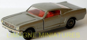 t6 135 corgi toys ford mustang fastback 2+2