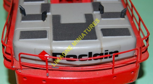 Miniature Poclain HC300 TL De Bourbon - 1:43 - Engin De Chantier - Collection